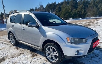 Mitsubishi Outlander III рестайлинг 3, 2011 год, 900 000 рублей, 1 фотография