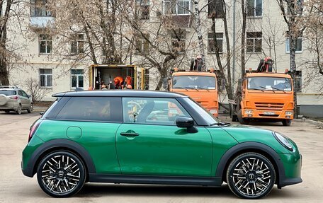 MINI Hatch, 2024 год, 5 999 999 рублей, 8 фотография