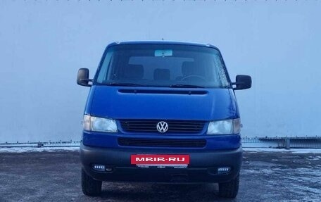 Volkswagen Caravelle T4, 2000 год, 900 000 рублей, 2 фотография