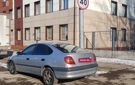 Toyota Avensis III рестайлинг, 2001 год, 500 000 рублей, 1 фотография