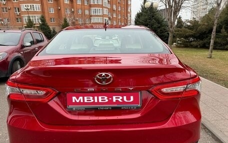 Toyota Camry, 2021 год, 3 850 000 рублей, 1 фотография