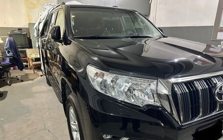 Toyota Land Cruiser Prado 150 рестайлинг 2, 2019 год, 5 250 000 рублей, 7 фотография