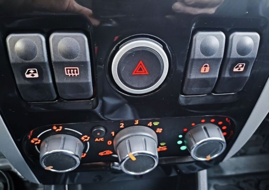 ВАЗ (LADA) Largus Cross, 2017 год, 899 000 рублей, 24 фотография