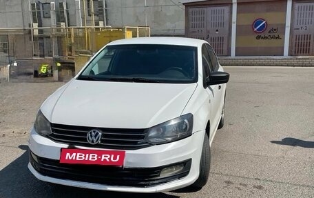 Volkswagen Polo VI (EU Market), 2015 год, 450 000 рублей, 1 фотография