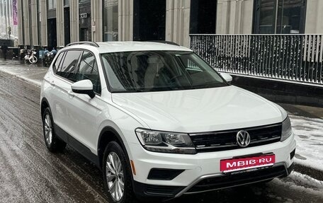 Volkswagen Tiguan II, 2019 год, 2 490 000 рублей, 1 фотография