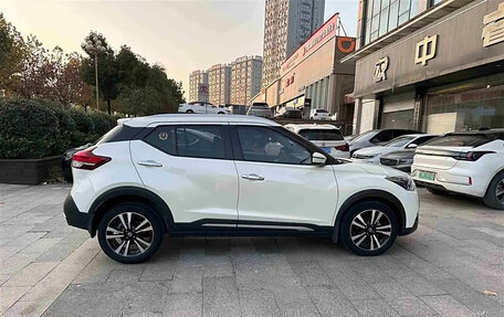 Nissan Kicks I, 2021 год, 1 400 000 рублей, 4 фотография