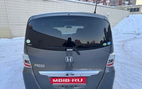 Honda Freed I, 2012 год, 1 350 000 рублей, 6 фотография