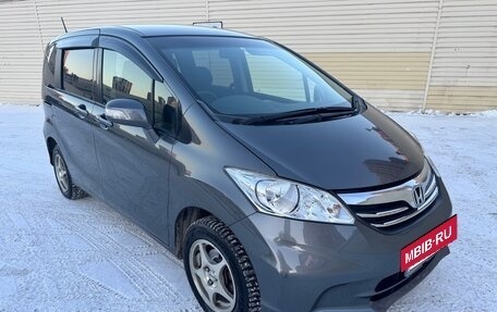 Honda Freed I, 2012 год, 1 350 000 рублей, 19 фотография