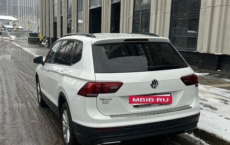 Volkswagen Tiguan II, 2019 год, 2 490 000 рублей, 6 фотография