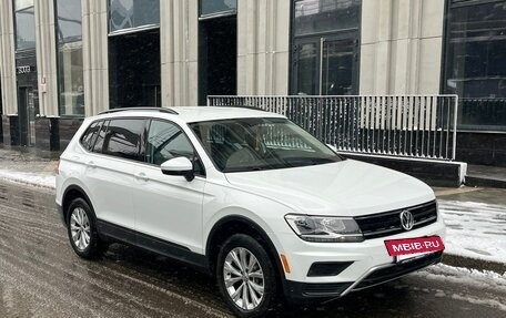 Volkswagen Tiguan II, 2019 год, 2 490 000 рублей, 2 фотография