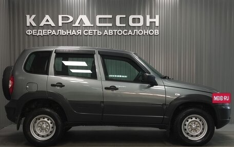 Chevrolet Niva I рестайлинг, 2018 год, 870 000 рублей, 6 фотография