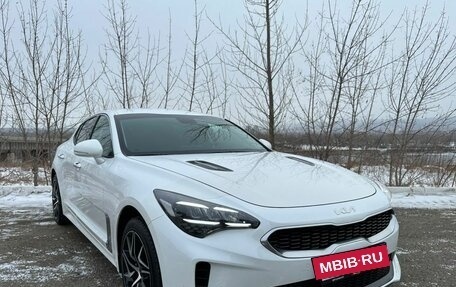 KIA Stinger I, 2022 год, 4 127 000 рублей, 2 фотография