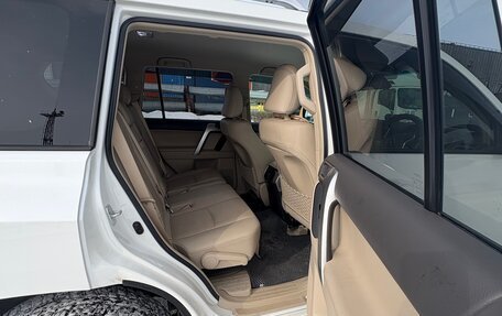 Toyota Land Cruiser Prado 150 рестайлинг 2, 2019 год, 5 100 000 рублей, 6 фотография