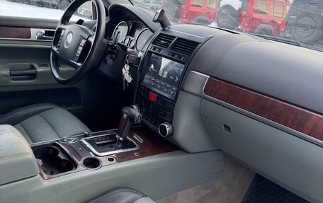 Volkswagen Touareg III, 2002 год, 765 000 рублей, 16 фотография