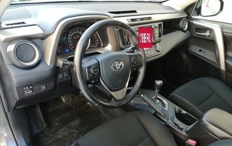 Toyota RAV4, 2015 год, 2 049 000 рублей, 9 фотография