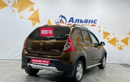 Renault Sandero I, 2014 год, 825 000 рублей, 3 фотография