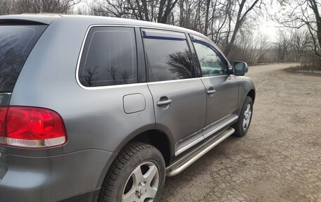 Volkswagen Touareg III, 2004 год, 870 000 рублей, 1 фотография