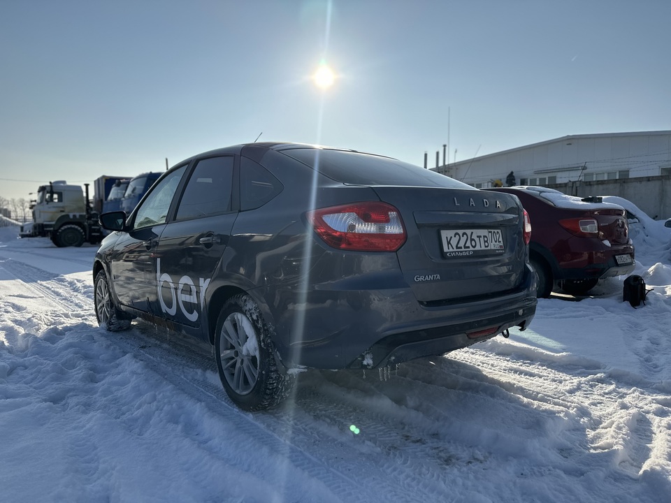 ВАЗ (LADA) Granta I рестайлинг, 2022 год, 670 000 рублей, 3 фотография