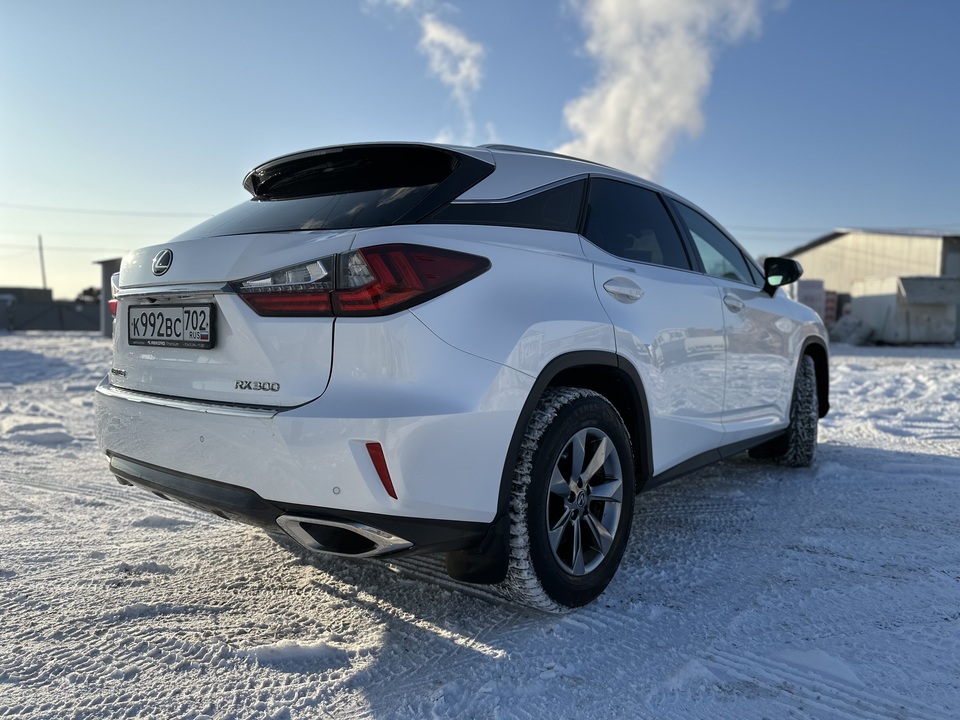 Lexus RX IV, 2018 год, 4 200 000 рублей, 3 фотография