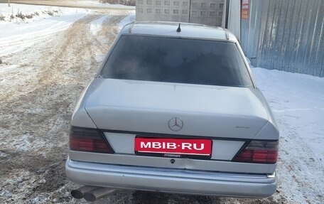 Mercedes-Benz W124, 1992 год, 150 000 рублей, 5 фотография