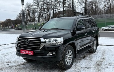 Toyota Land Cruiser 200, 2017 год, 6 890 000 рублей, 1 фотография