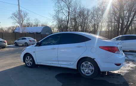 Hyundai Solaris II рестайлинг, 2011 год, 600 000 рублей, 4 фотография