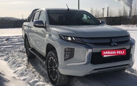 Mitsubishi L200 IV рестайлинг, 2019 год, 3 050 000 рублей, 7 фотография