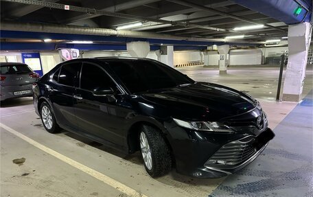 Toyota Camry, 2018 год, 2 700 000 рублей, 2 фотография