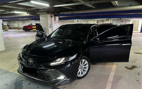 Toyota Camry, 2018 год, 2 700 000 рублей, 12 фотография