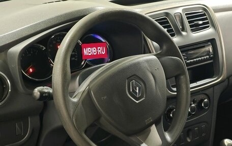 Renault Logan II, 2015 год, 600 000 рублей, 7 фотография