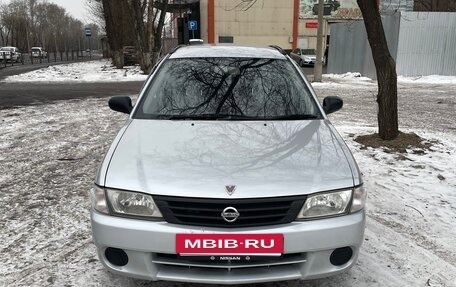 Nissan Wingroad III, 2001 год, 420 000 рублей, 2 фотография