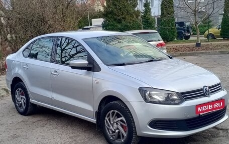 Volkswagen Polo VI (EU Market), 2011 год, 720 000 рублей, 2 фотография