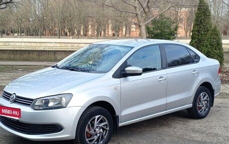 Volkswagen Polo VI (EU Market), 2011 год, 720 000 рублей, 3 фотография