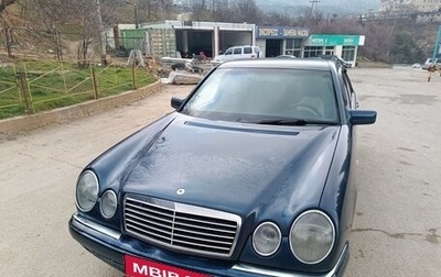 Mercedes-Benz E-Класс, 1997 год, 570 000 рублей, 1 фотография