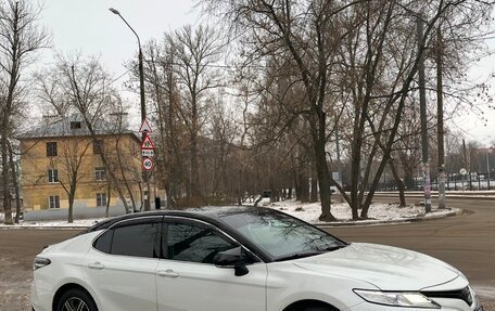 Toyota Camry, 2020 год, 2 900 000 рублей, 3 фотография