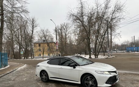 Toyota Camry, 2020 год, 2 900 000 рублей, 11 фотография