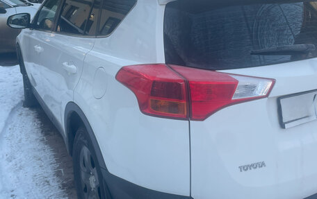 Toyota RAV4, 2015 год, 1 700 000 рублей, 3 фотография