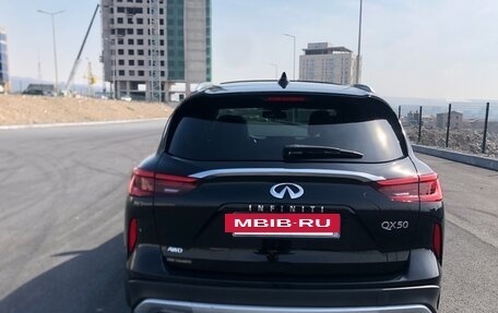 Infiniti QX50 II, 2018 год, 2 300 000 рублей, 3 фотография