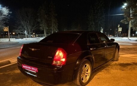 Chrysler 300C II, 2005 год, 950 000 рублей, 4 фотография