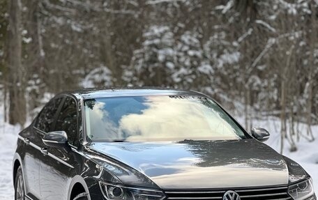 Volkswagen Passat B8 рестайлинг, 2016 год, 1 699 999 рублей, 3 фотография