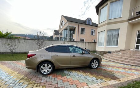 Opel Astra J, 2012 год, 990 000 рублей, 14 фотография