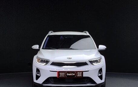 KIA Stonic, 2021 год, 1 200 000 рублей, 2 фотография