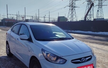 Hyundai Solaris II рестайлинг, 2013 год, 670 000 рублей, 14 фотография