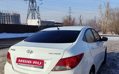 Hyundai Solaris II рестайлинг, 2013 год, 670 000 рублей, 2 фотография