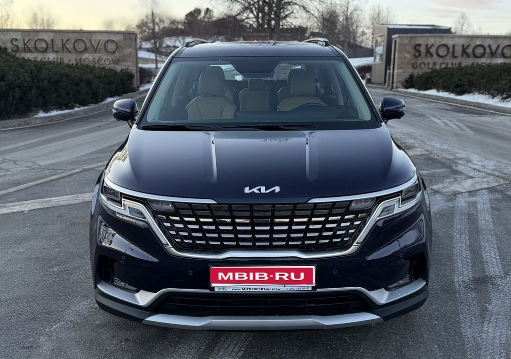 KIA Carnival, 2023 год, 4 200 000 рублей, 1 фотография