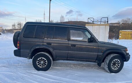 Mitsubishi Pajero III рестайлинг, 1993 год, 400 000 рублей, 2 фотография