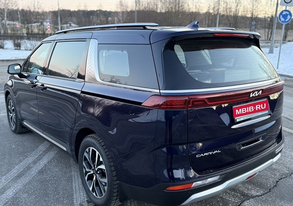 KIA Carnival, 2023 год, 4 200 000 рублей, 4 фотография