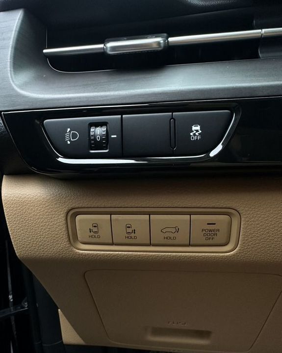 KIA Carnival, 2023 год, 4 200 000 рублей, 13 фотография