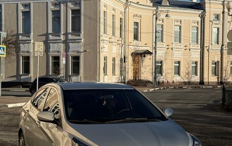 Hyundai Solaris II рестайлинг, 2013 год, 870 000 рублей, 6 фотография