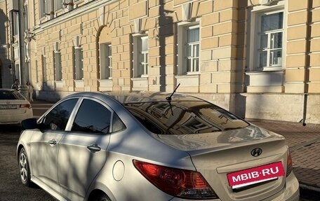 Hyundai Solaris II рестайлинг, 2013 год, 870 000 рублей, 7 фотография